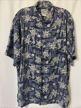 TravelSmith Silk Camp Shirt Men’s L Blue  Lightweight Hawaiian Button Up Golf